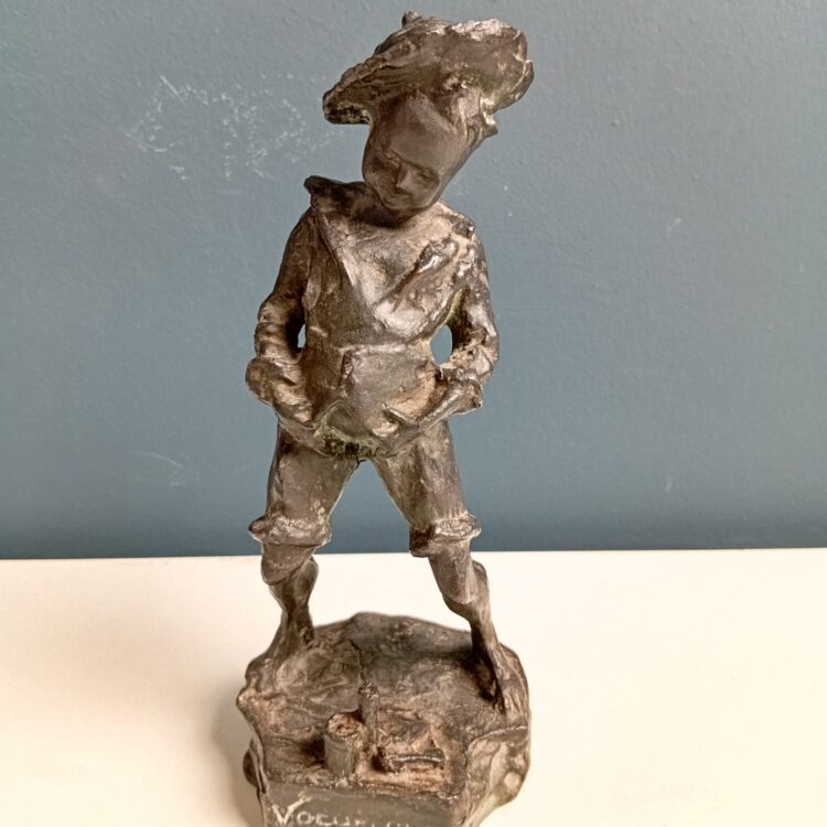 Bronzetto di Monello