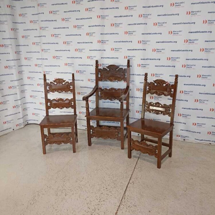 Trono con Sedie in legno massello