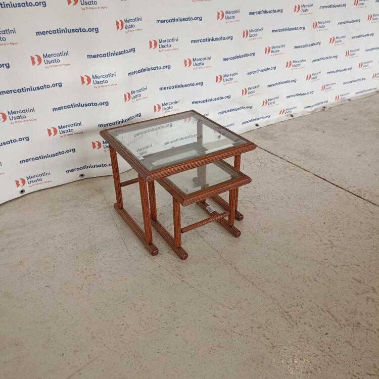 Coppia Tavolini impilabili con vetro molato
