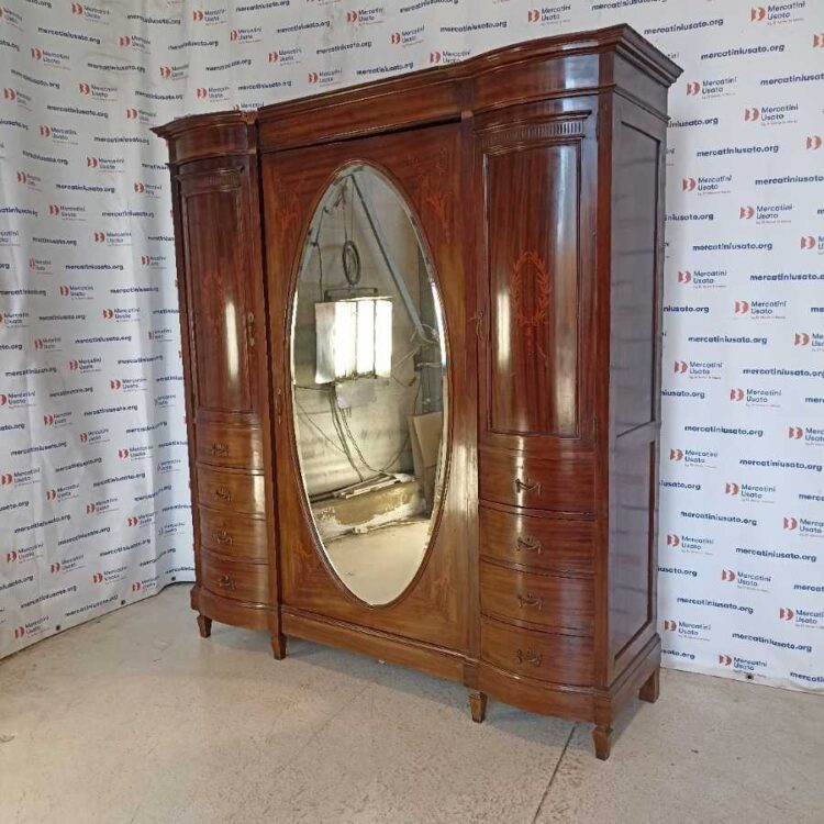 Armadio in stile con Specchio