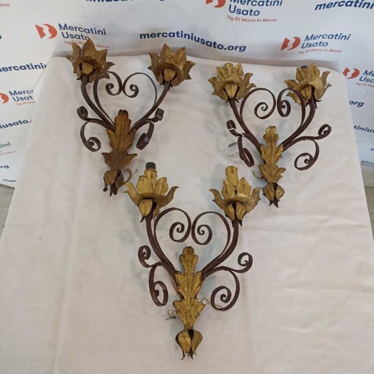 Tre applique in metallo colorato primi ‘900