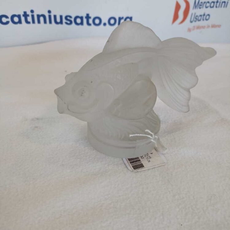 Scultura di pesce in vetro satinato stile Lalique