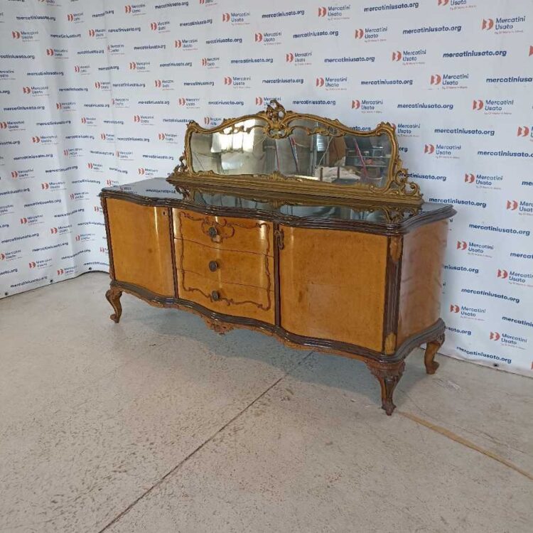 Credenza stile Chippendale con specchio