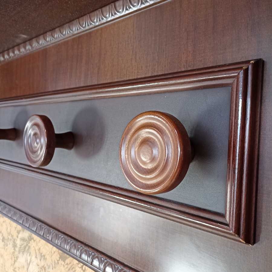 Appendiabiti con cassapanca in stile - immagine 4