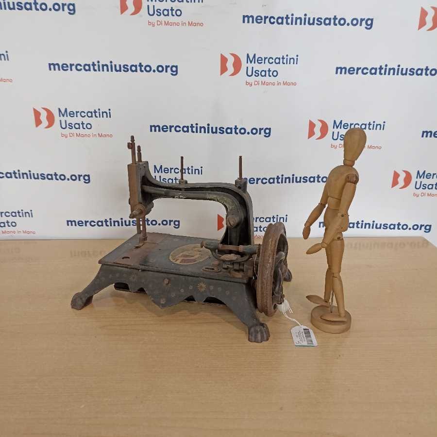 Macchina Da Cucire Regina Margherita Fine'800 - immagine 2