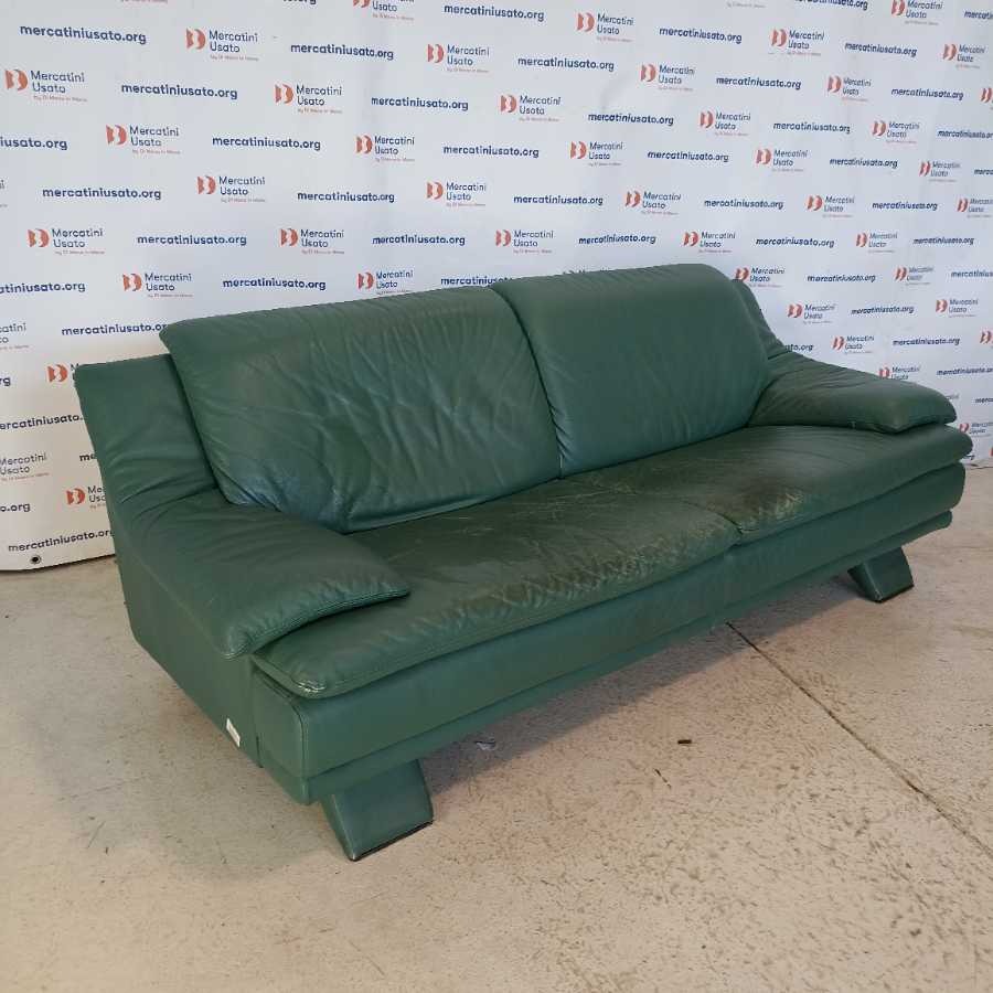 Divano Vintage in pelle verde