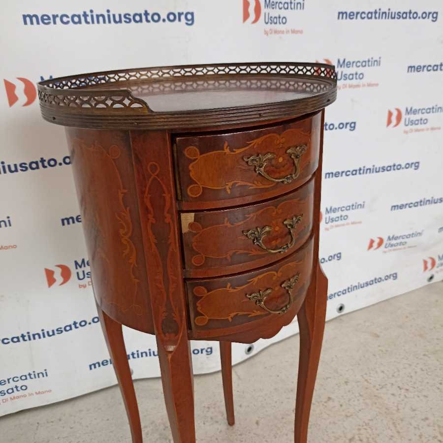 Comodino stile Luigi XV con gamba alta - immagine 3