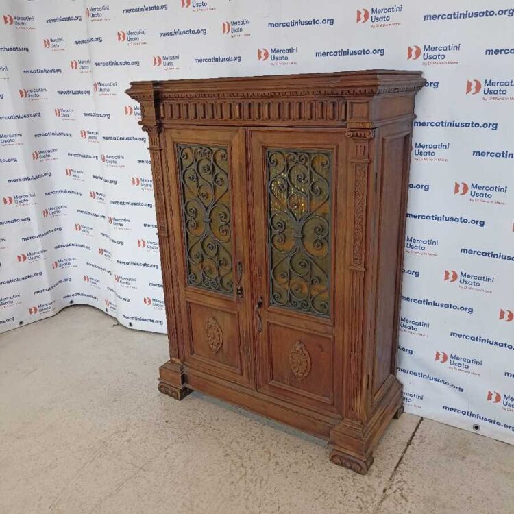 Mobile schedario stile Neorinascimento