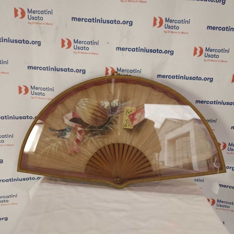 Ventaglio In Teca In Legno dipinto a mano