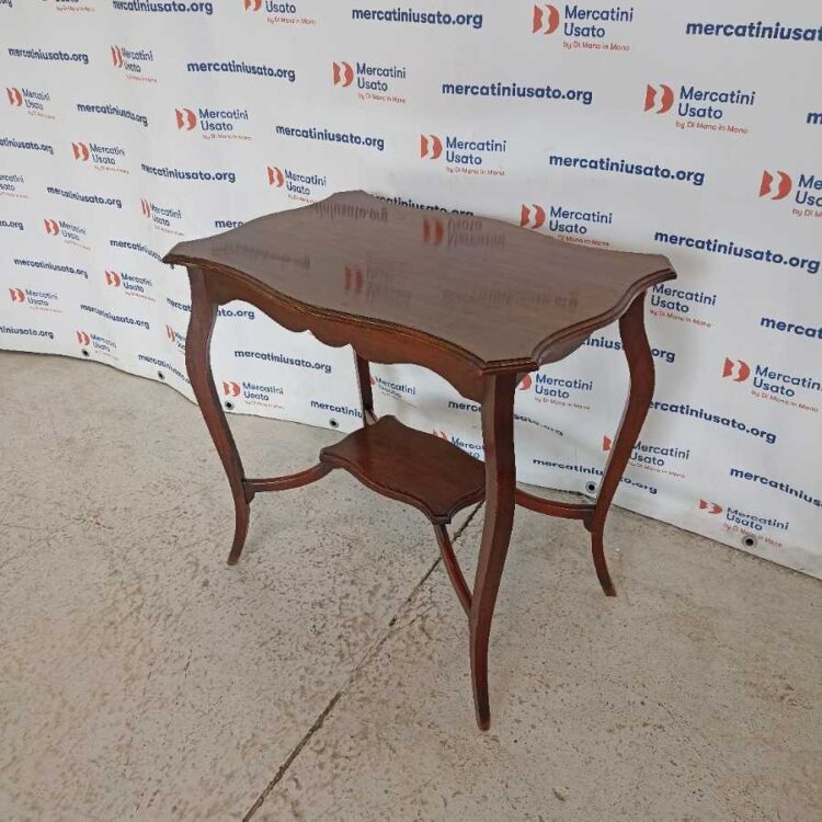 Tavolino da Salotto con Portavasi in stile