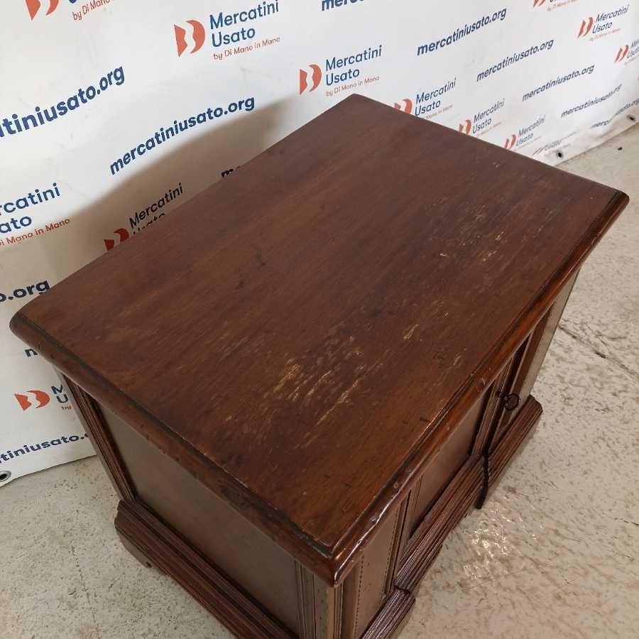 Mobiletto con vano segreto - immagine 3