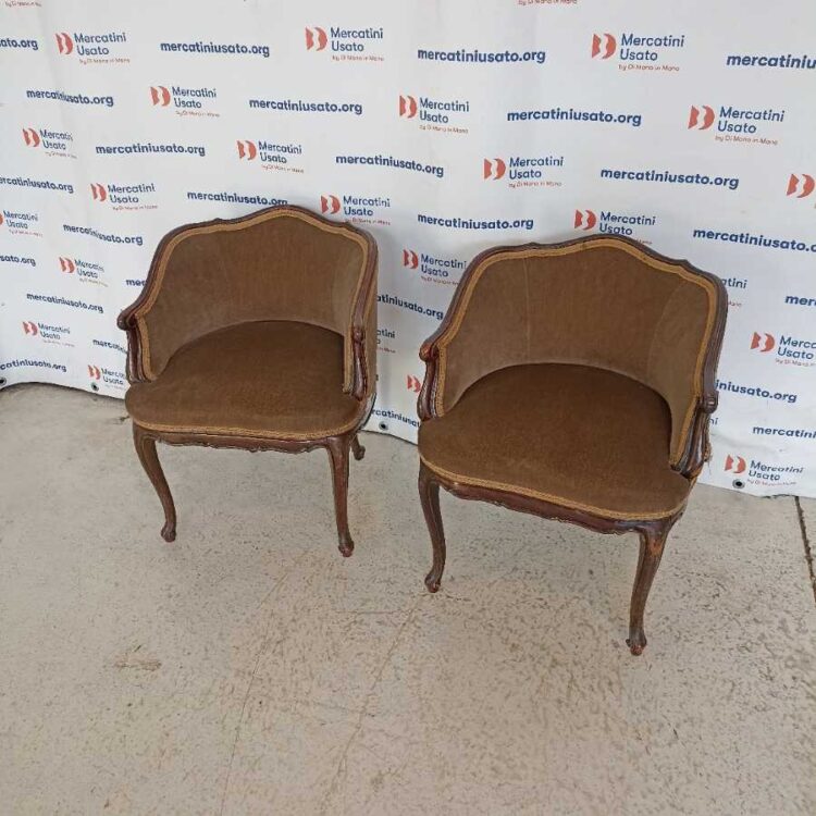 Coppia Poltroncine a pozzetto stile Luigi XV
