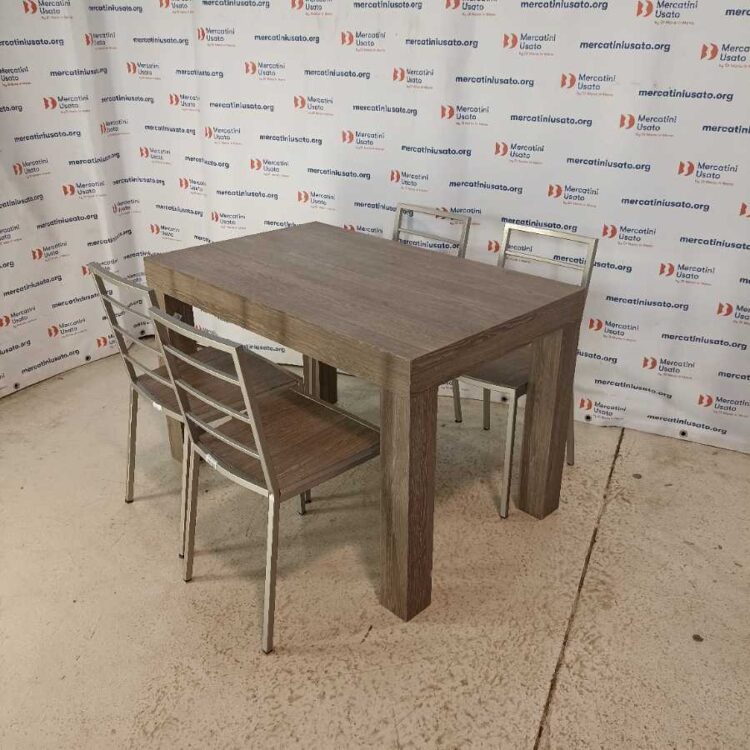 Tavolo con 4 Sedie moderno