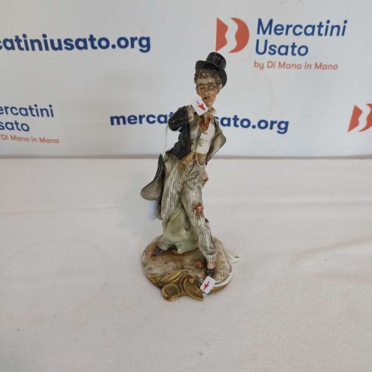 Statuina Caricaturale Capodimonte ( Mancanze)