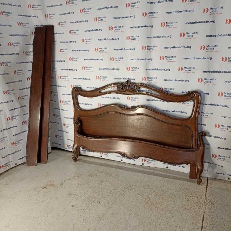 Letto matrimoniale in legno massello