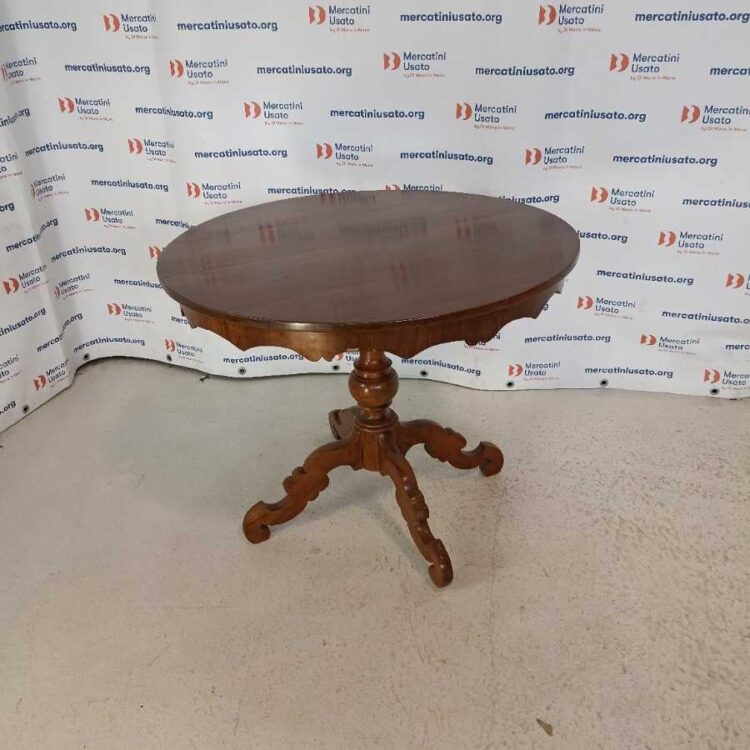 Tavolo Rotondo prima metà 900
