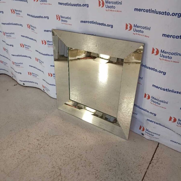 Specchio moderno quadrato