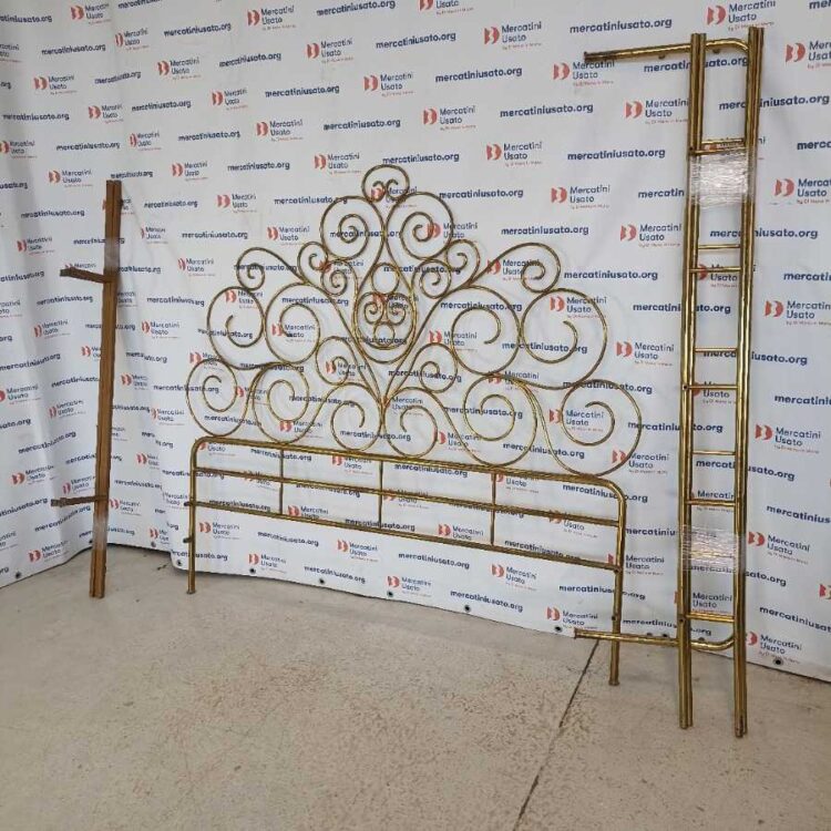 Letto matrimoniale in ottone lavorato