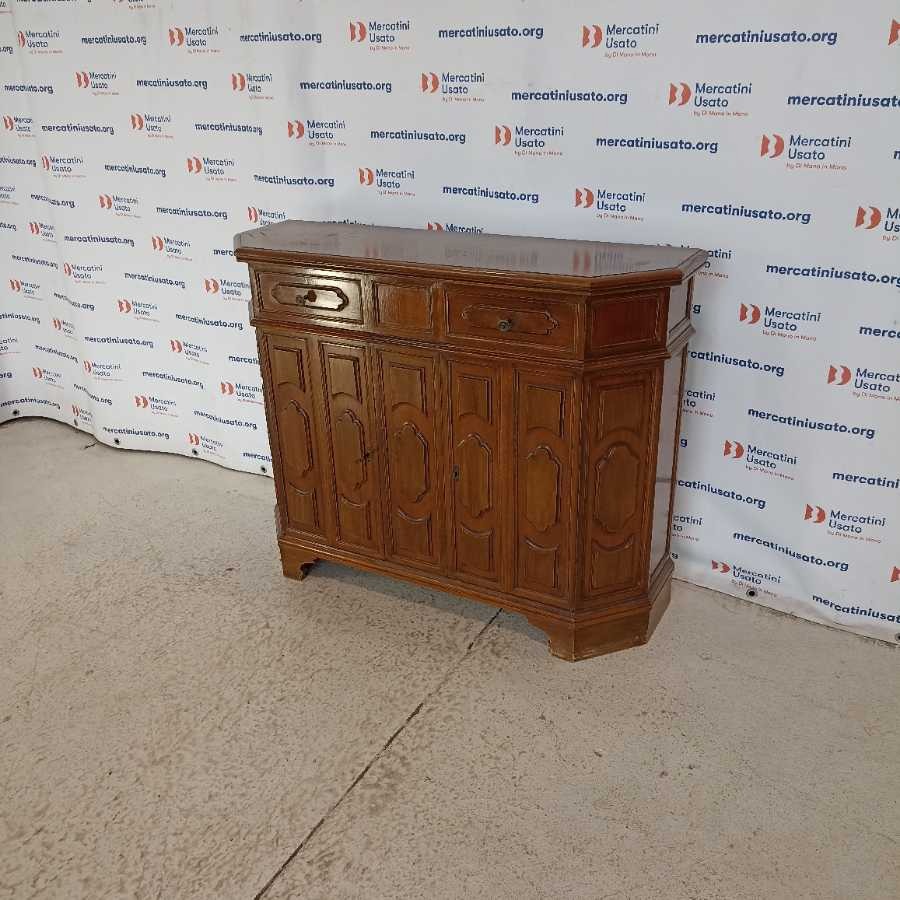 Credenza classica in legno