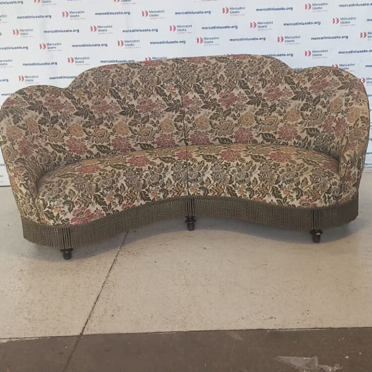 Arredo Salotto: Divano a Fagiolo in Noce