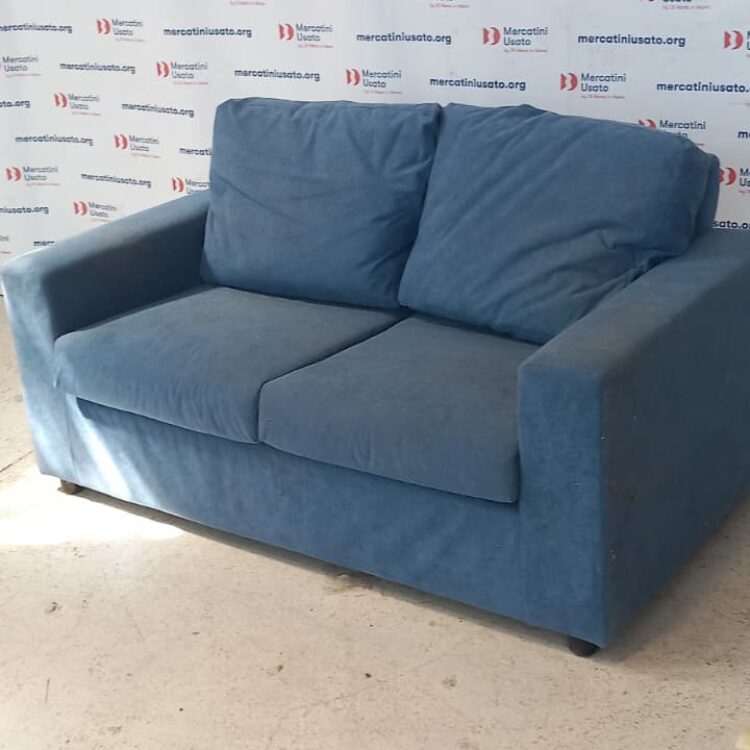 Divano Due Posti in Tessuto Azzurro
