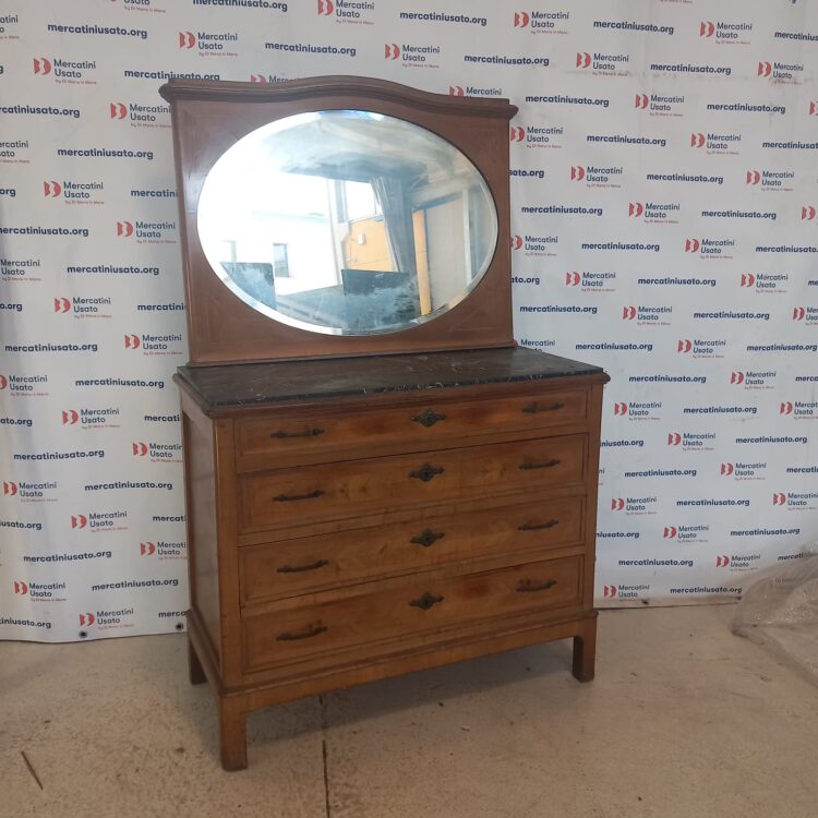 Cassettone Antico in Legno con Specchio Ovale