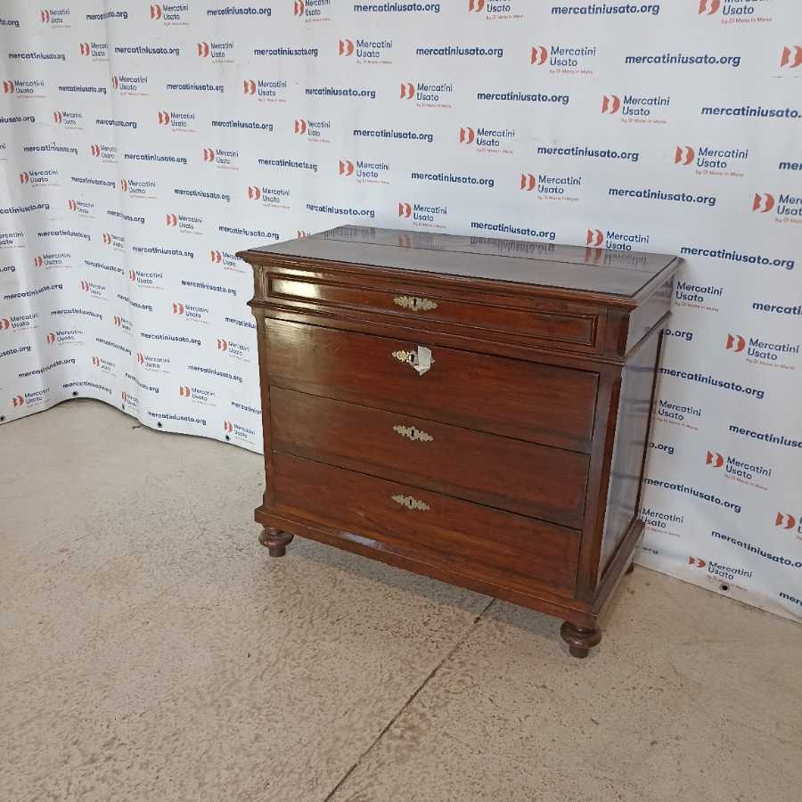 Cassettone in Noce fine 800