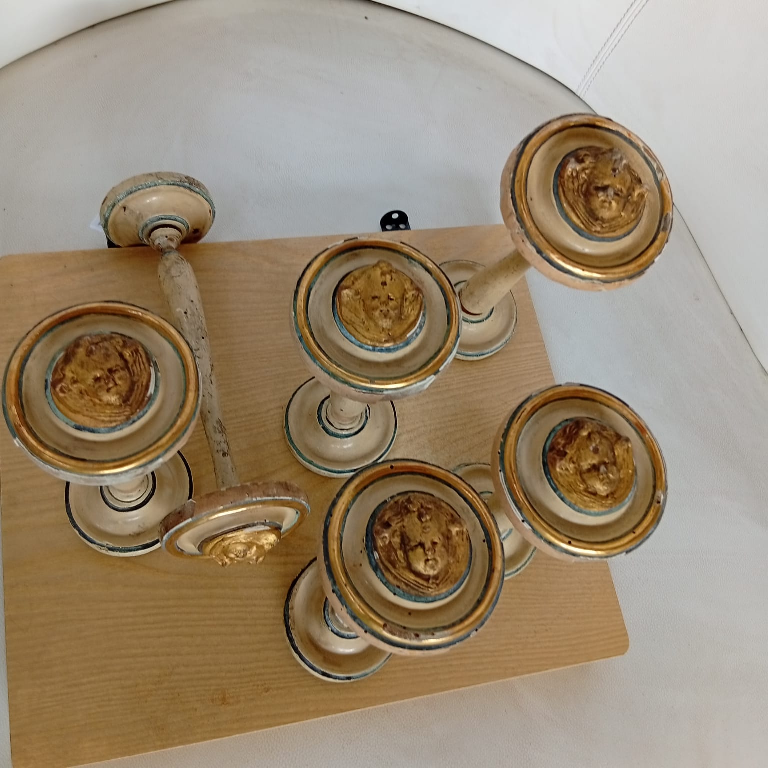 Gruppo Di 6 Cappelliere In Legno Tornito - immagine 3