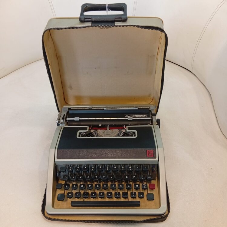 Macchina Da Scivere Olivetti Lettera Dl