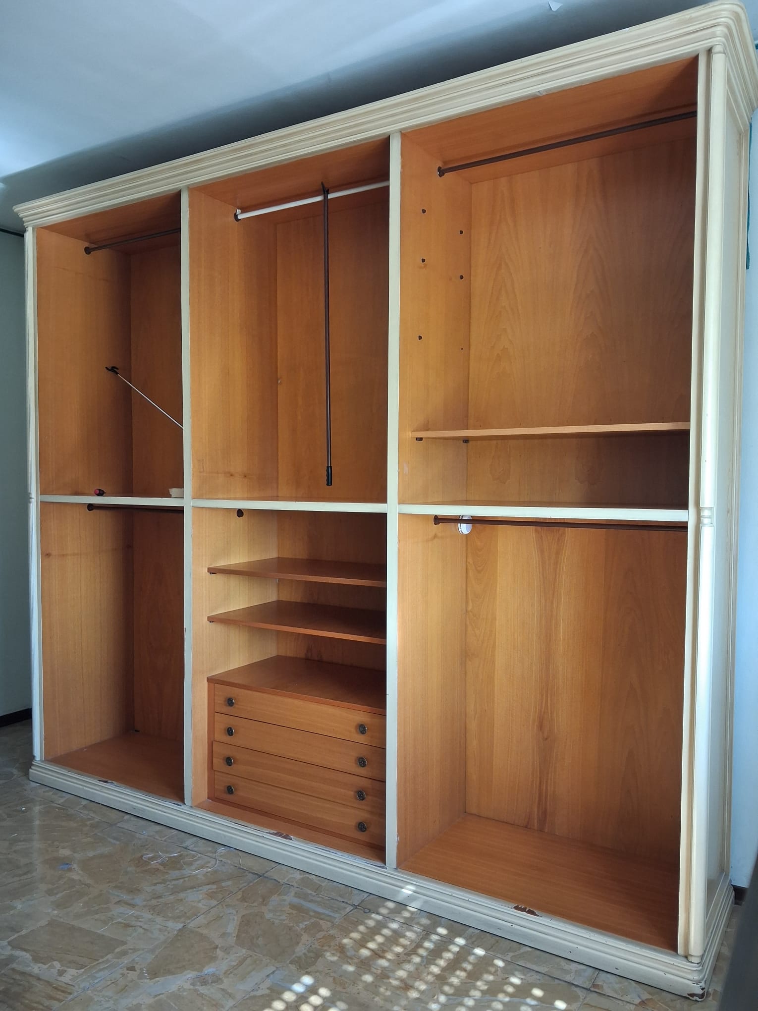 Armadio 12 ante laccato - immagine 3