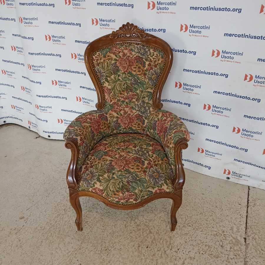 Poltrona in legno intagliato metà 900 - immagine 2
