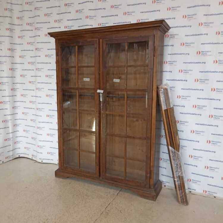 Libreria in legno ideale per Shabby