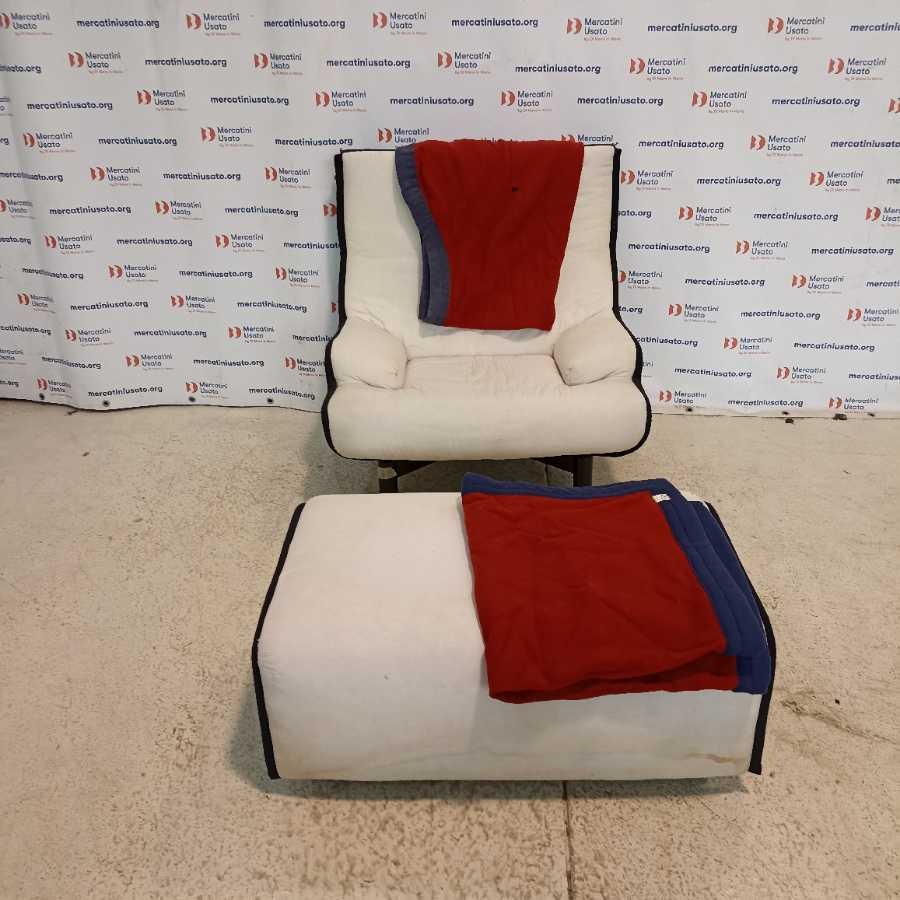 Poltrona con Pouf Sinbad Magistretti Cassina - immagine 2
