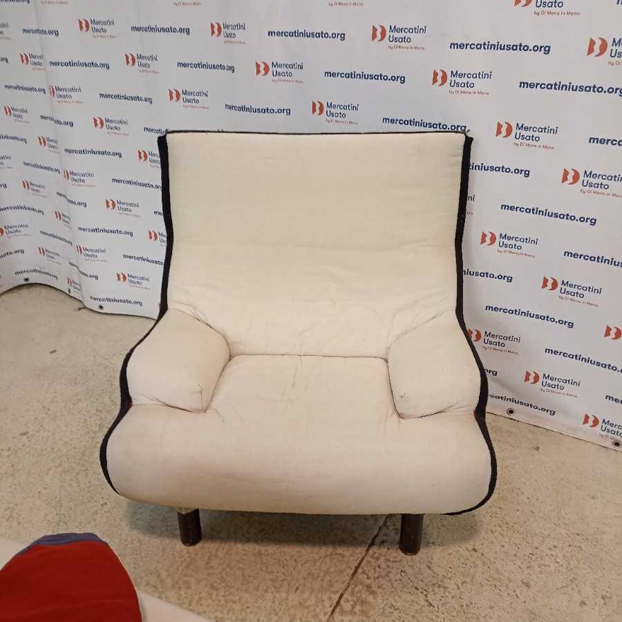 Poltrona con Pouf Sinbad Magistretti Cassina - immagine 4