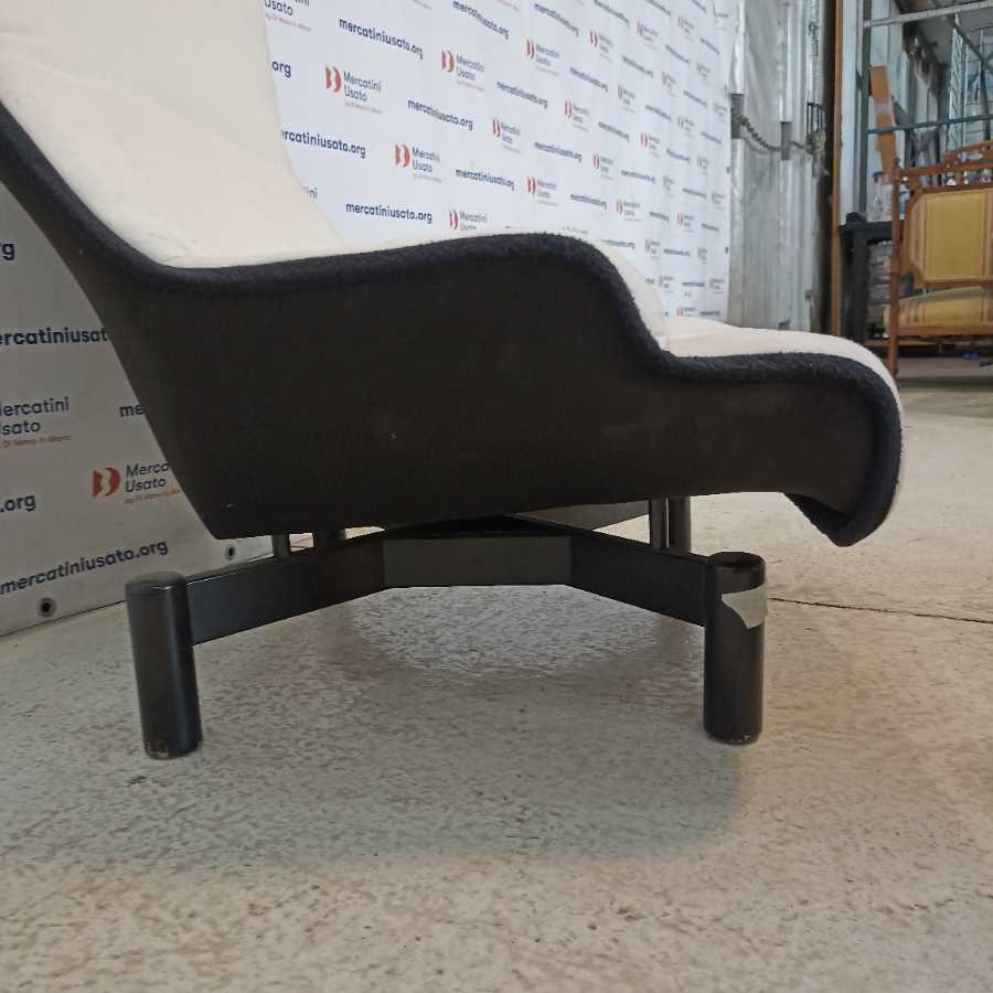 Poltrona con Pouf Sinbad Magistretti Cassina - immagine 5