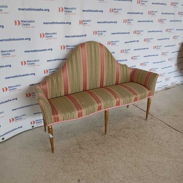Divanetto Antico prima metà 900