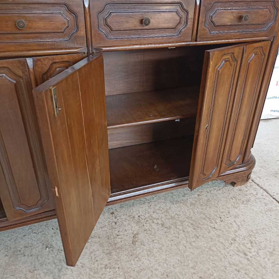 Credenza intagliata in stile metà 900 - immagine 4